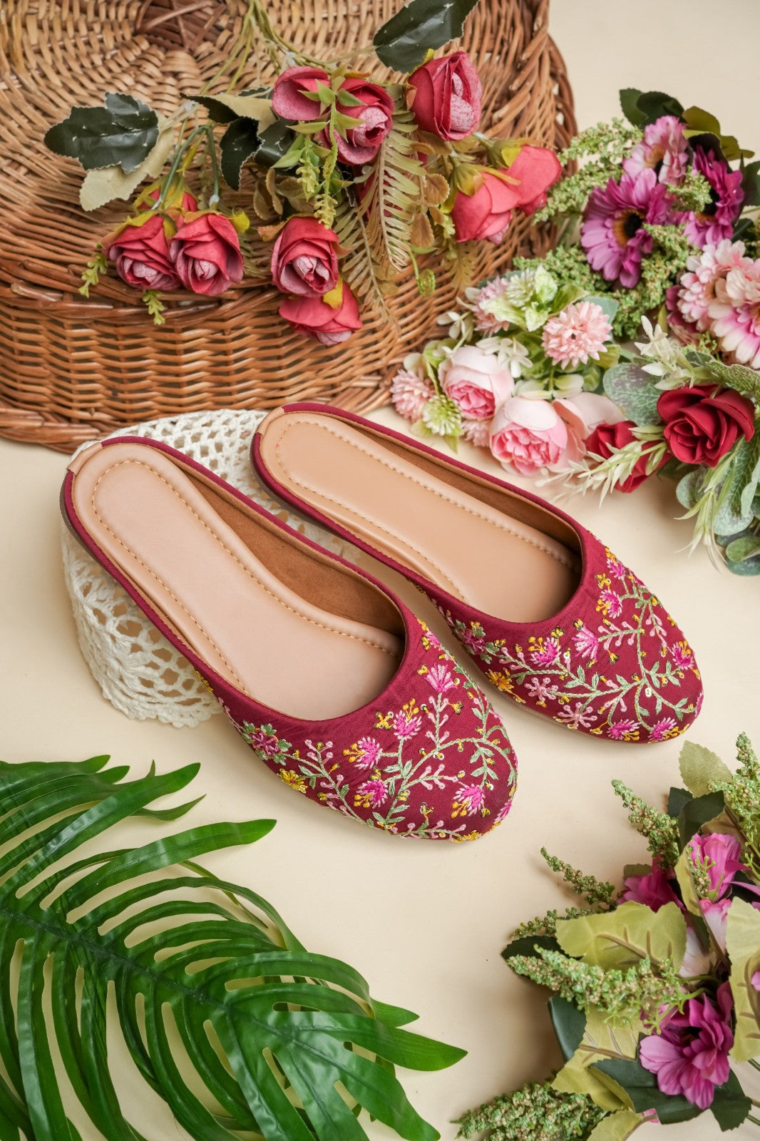 Floral Embroidered Juttis Handcrafted Elegance Women's Traditional Juttis