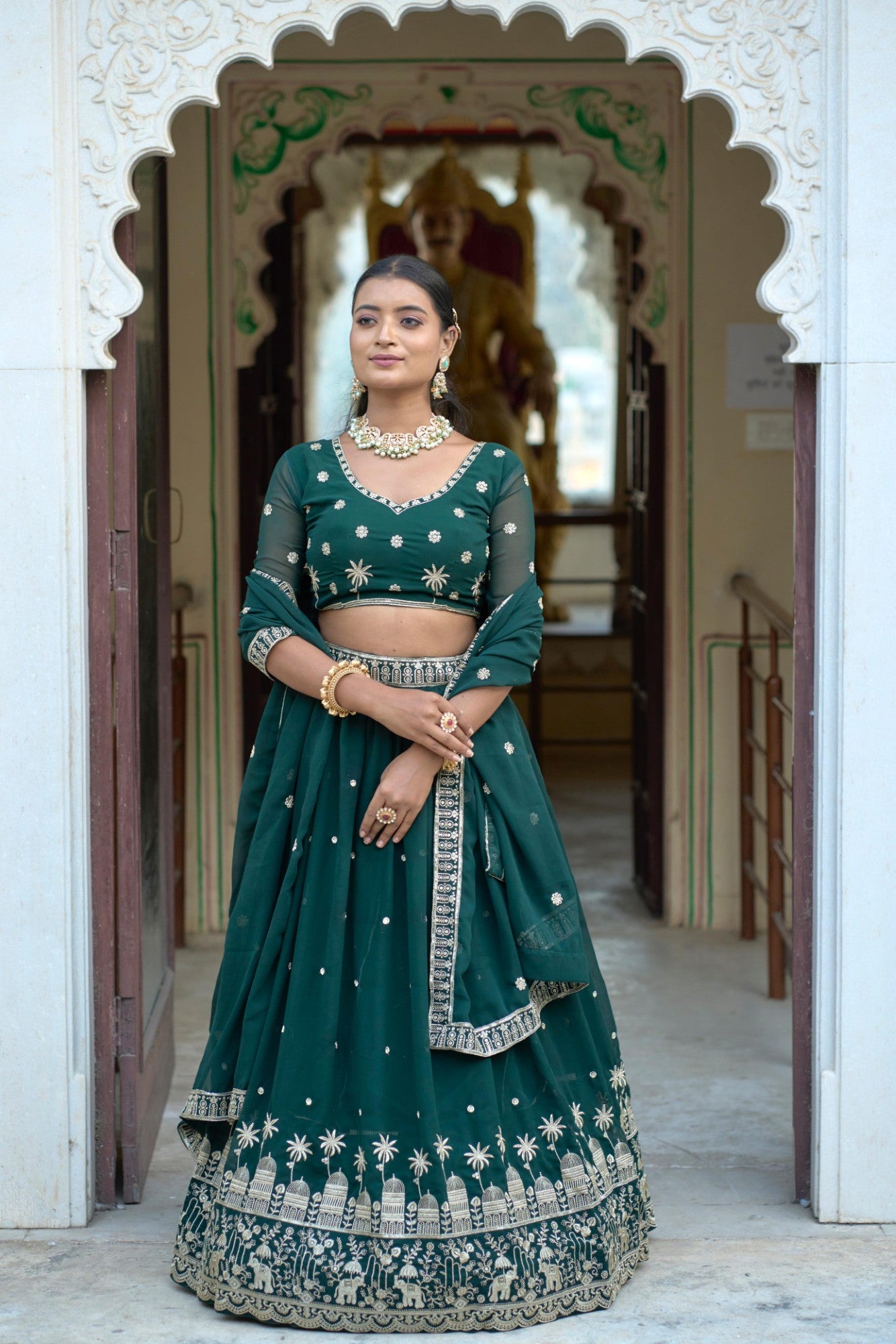 Elegant Embroidered Georgette Lehenga Set with Dupatta