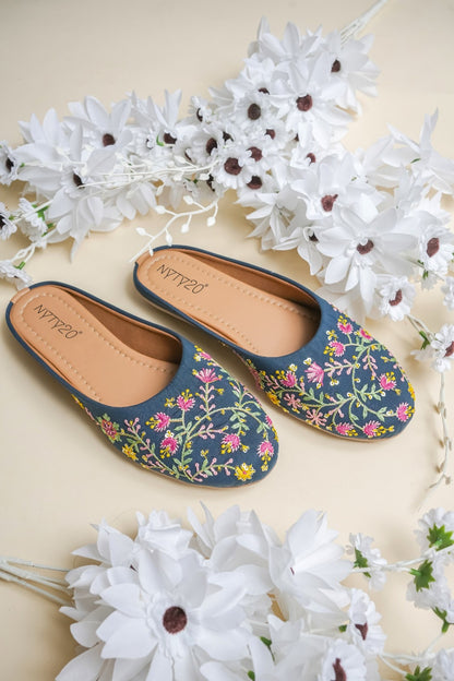 Floral Embroidered Juttis Handcrafted Elegance Women's Traditional Juttis